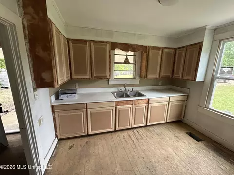 Kitchen - 1135 Harrison Dr, Mccomb, MS 39648 photo 1 of 2