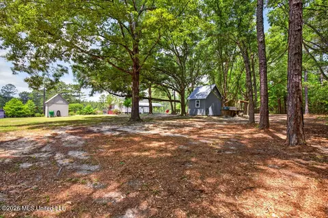 Exterior - 6109 Juniper Dr, Vancleave, MS 39565 photo 17 of 19