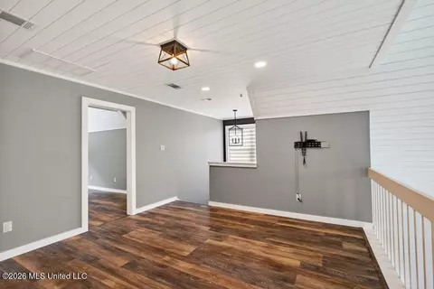 Entry Way - 6109 Juniper Dr, Vancleave, MS 39565 photo 4 of 4