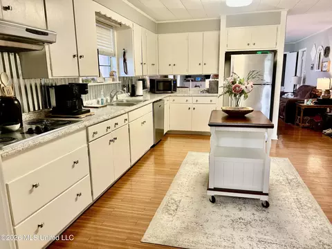 Kitchen - 228 Sinclair St, Mccomb, MS 39648 photo 3 of 6
