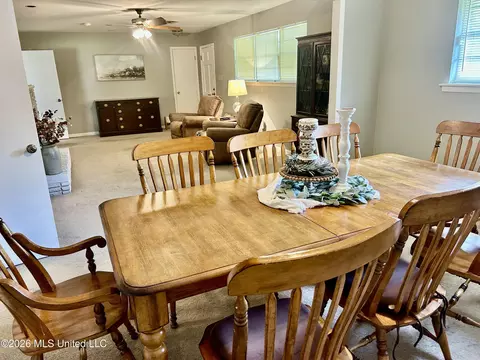 Dining - 228 Sinclair St, Mccomb, MS 39648 photo 3 of 3