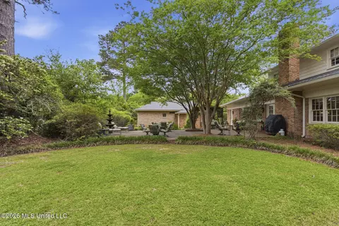 Exterior - 235 Brae Burn Dr, Jackson, MS 39211 photo 14 of 17
