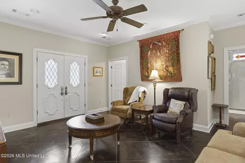 Entry Way - 235 Brae Burn Dr, Jackson, MS 39211 photo 3 of 3