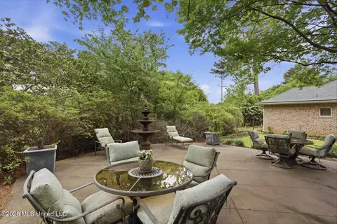 Exterior - 235 Brae Burn Dr, Jackson, MS 39211 photo 6 of 17