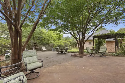 Exterior - 235 Brae Burn Dr, Jackson, MS 39211 photo 4 of 17