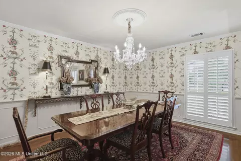 Dining - 235 Brae Burn Dr, Jackson, MS 39211 photo 2 of 7