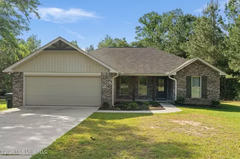 1910 Old Richton Rd, Petal, MS 39465