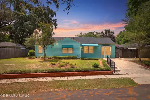 1001 Wanda Pl, Gulfport, MS 39501