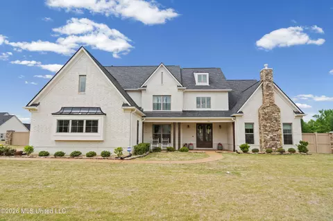 813 Hawkeye St, Olive Branch, MS 38654