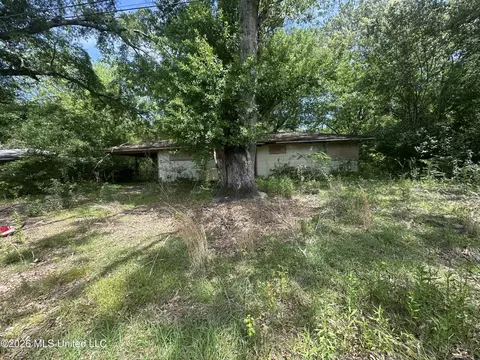 3236 Corey Dr, Jackson, MS 39212