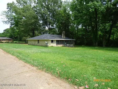Exterior - 88 E Wilderness Rd, Natchez, MS 39120 photo 2 of 3