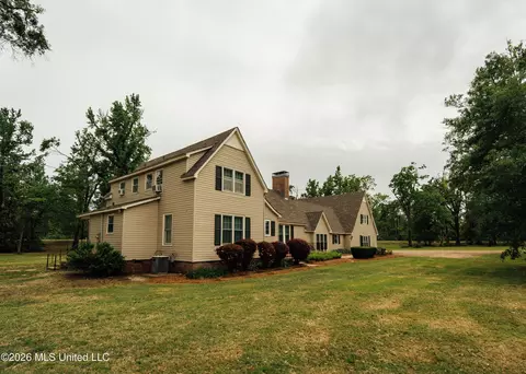 902 Mound St, Belzoni, MS 39038