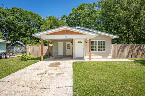 309 Teringo Cir, Ocean Springs, MS 39564