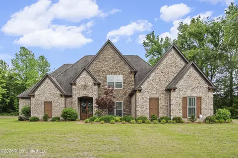 9181 Honey Suckle Way, Hernando, MS 38632