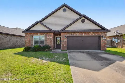 109 Clear Springs Cir, Ocean Springs, MS 39564