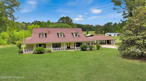 816 Ratliff Ferry Rd, Canton, MS 39046