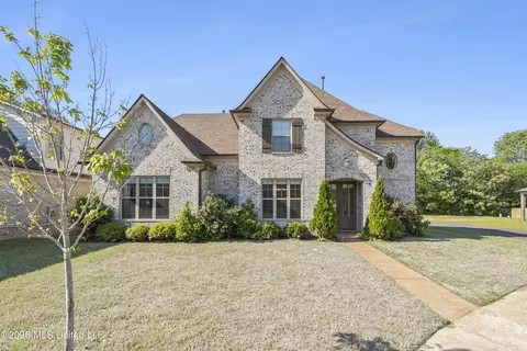 5626 Stonecrest Dr, Olive Branch, MS 38654