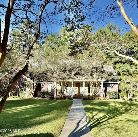 1072 Brandon Dr, Mccomb, MS 39648