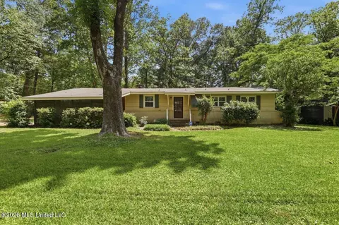 1649 E Northside Dr, Jackson, MS 39211