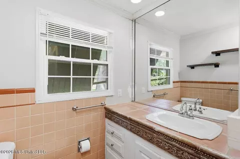 Bath - 1649 E Northside Dr, Jackson, MS 39211 photo 2 of 2