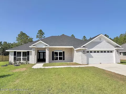 8842 Osprey Landing Cir, Vancleave, MS 39565