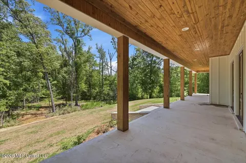 Exterior - 137 View Pointe Dr, Clinton, MS 39056 photo 9 of 14