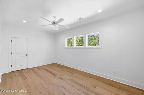 Bedroom - 137 View Pointe Dr, Clinton, MS 39056 photo 8 of 10