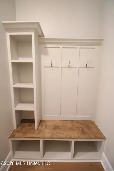 Entry Way - 282 Oakworth Dr, Hernando, MS 38632 photo 3 of 5