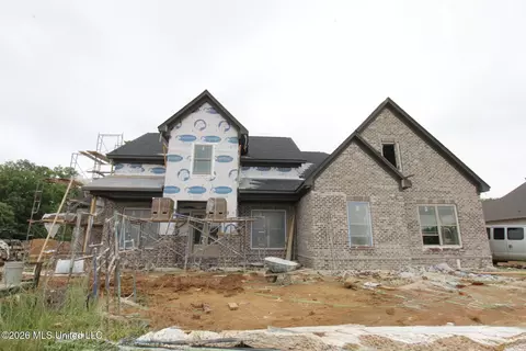 282 Oakworth Dr, Hernando, MS 38632