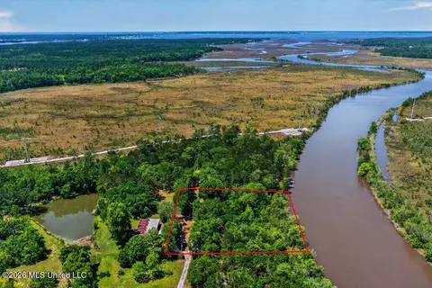 Menge Avenue, Pass Christian, MS 39571
