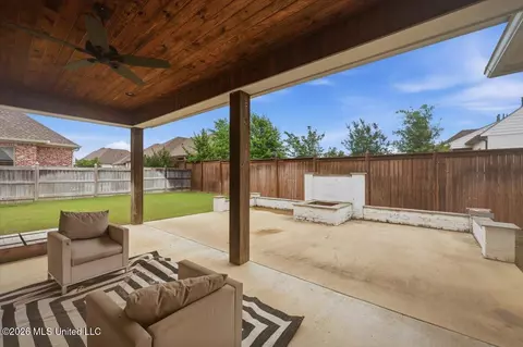 Exterior - 1009 Sapphire Xing, Flowood, MS 39232 photo 4 of 6