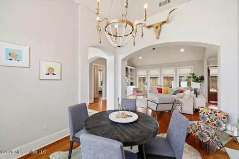 Dining - 1009 Sapphire Xing, Flowood, MS 39232 photo 3 of 3