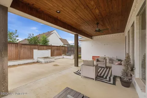 Exterior - 1009 Sapphire Xing, Flowood, MS 39232 photo 5 of 6