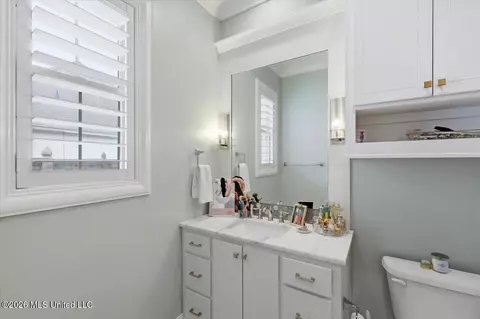 Bath - 1009 Sapphire Xing, Flowood, MS 39232 photo 5 of 8