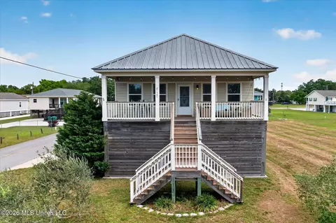 4120 Finley St, Gulfport, MS 39501