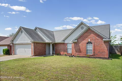 Exterior - 6365 Oak Leaf Dr, Olive Branch, MS 38654 photo 5 of 5