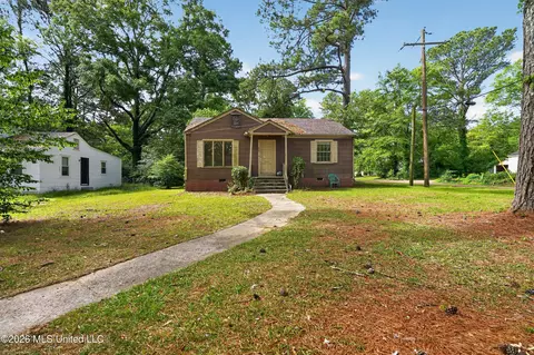 603 Launcelot Rd, Jackson, MS 39206