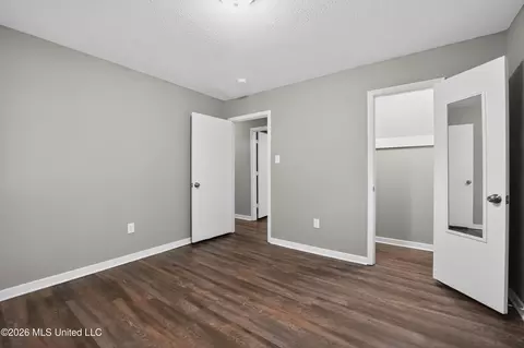 Bedroom - 3009 Suncrest Dr, Jackson, MS 39212 photo 1 of 11