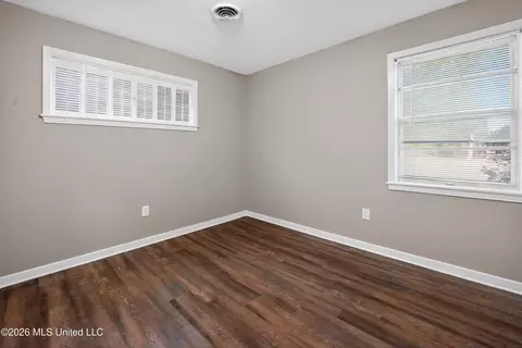 Bedroom - 3009 Suncrest Dr, Jackson, MS 39212 photo 10 of 11
