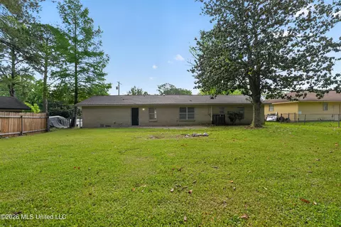 Exterior - 3009 Suncrest Dr, Jackson, MS 39212 photo 5 of 5