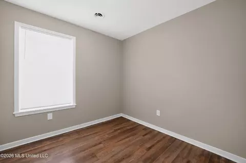 Bedroom - 3009 Suncrest Dr, Jackson, MS 39212 photo 9 of 11