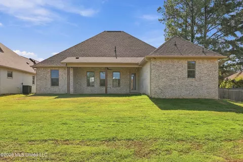 Exterior - 258 Caroline Blvd, Madison, MS 39110 photo 8 of 10