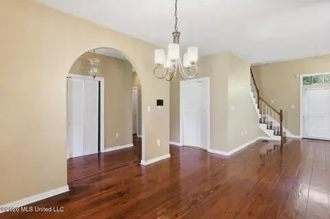 Entry Way - 112 Michel St, Brandon, MS 39042 photo 2 of 2