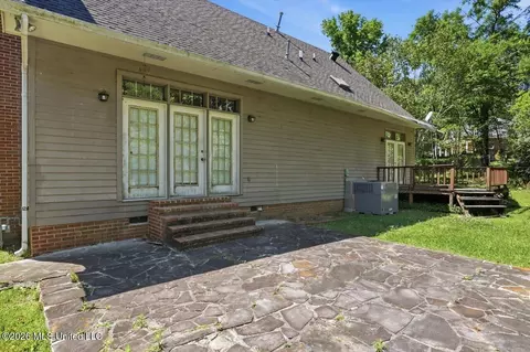 Exterior - 112 Michel St, Brandon, MS 39042 photo 5 of 10