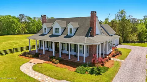 Exterior - 110 Tyner Branch Rd, Wiggins, MS 39577 photo 2 of 7