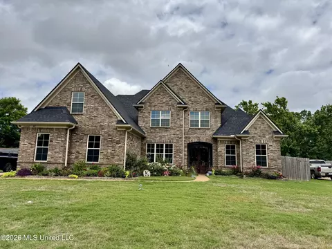 10898 Wiseman Dr, Olive Branch, MS 38654