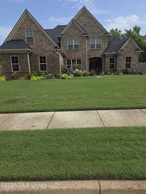 10898 Wiseman Dr, Olive Branch, MS 38654