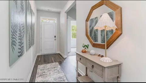 Entry Way - 5486 Braham Dr, Olive Branch, MS 38654 photo 1 of 3