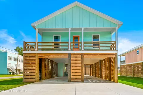 103 17th St, Gulfport, MS 39507