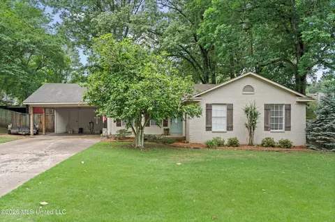 4513 Big Horn Dr, Nesbit, MS 38651